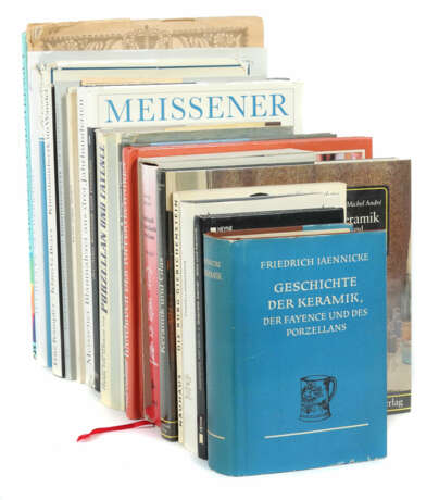 20 Bücher Kunsthandwerk u.a. Kunst - Form - Design - Beispiele von Rosenthal; Schärer - Foto 1