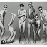 Photographie-Karte aus der Serie ''Men Without Ties'' von Gianni Versace - Foto 1