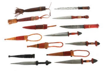 Sieben Dolche und Messer der Tuareg Nordwestafrika/Marokko u.a.