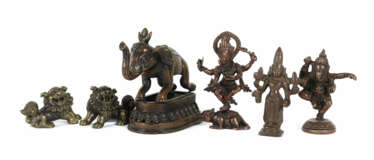 6 hinduistische Figuren Indien