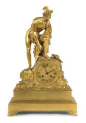 Bronze d'oré Figurenpendule mit Hermes Frankreich