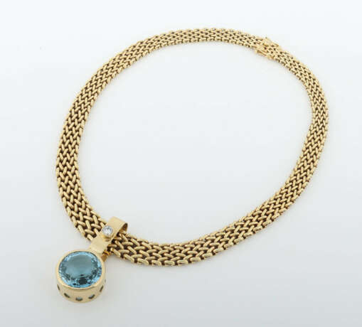 Moderner Blautopasanhänger an Goldcollier Gelbgold 585/750 - Foto 3