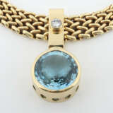 Moderner Blautopasanhänger an Goldcollier Gelbgold 585/750 - photo 4