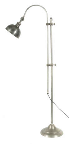 Stehlampe ''Mirabeau'' Loberon, Nürnberg, 1980er Jahre, Konstruktion aus vernickeltem Metall, Schaft mit parallel geführtem Arm, halbkugelförmiger Reflektorschirm, ein Leuchtköper, höhenverstelbar, H: ab 137 cm - фото 1