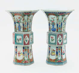 Ein Paar Vasen - China