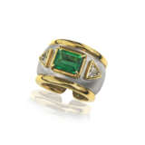 EMERALD AND DIAMOND RING AND BROOCH - Foto 3