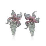 DIAMOND AND COLOURED SAPPHIRE EARRINGS - Foto 1