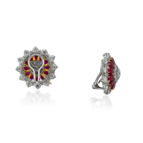 DIAMOND AND RUBY EARRINGS - фото 2