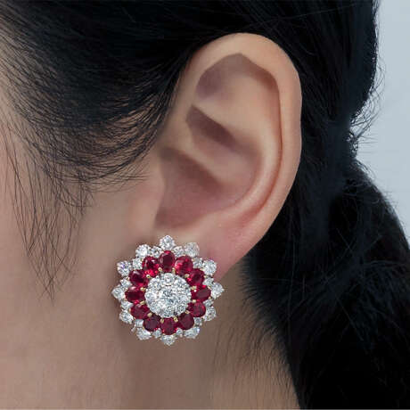 DIAMOND AND RUBY EARRINGS - Foto 3