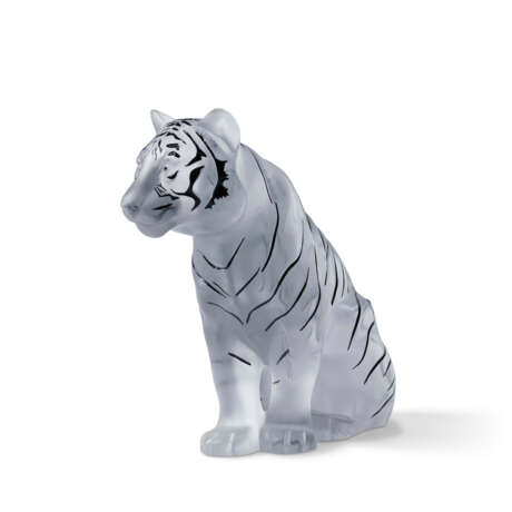 A LIMITED EDITION LALIQUE CRYSTAL TIGER FIGURINE - фото 2