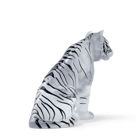 A LIMITED EDITION LALIQUE CRYSTAL TIGER FIGURINE - photo 3