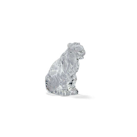 A LALIQUE AND A BACCARAT TIGER CRYSTAL FIGURINES - Foto 5