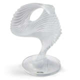 A RARE LALIQUE 'TROPHEE' SWIRLED SKATING CRYSTAL SCULPTURE - photo 4