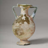 A LATE ROMAN GREEN GLASS TWO-HANDLED FLASK - photo 1