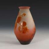 Jugendstil-Vase mit Haselnussdekor, Gal - Foto 3
