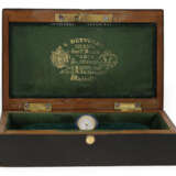 Museale Gold/Emaille "Boule de Geneve" mit Originalkette und Originalbox, Golay Fils & Stahl Geneve für C. Detouche in Paris, ca.1890 - photo 2