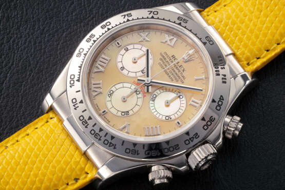 ROLEX, DAYONTA ‘BEACH’ REF. 116519, A GOLD AUTOMATIC WRISTWATCH WITH MOTHER-OF-PEARL DIAL - photo 1