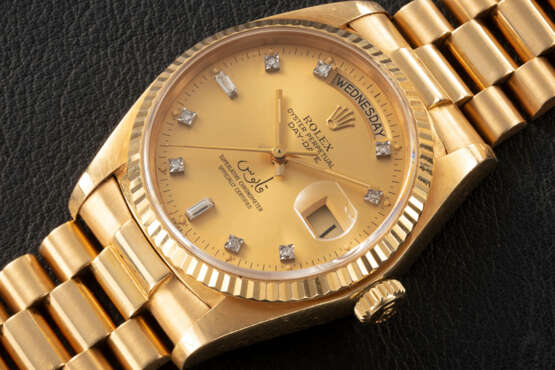 ROLEX, DAY-DATE REF. 18038, A GOLD AUTOMATIC WRISTWATCH MADE FOR SULTAN QABOOS OF OMAN - Foto 1