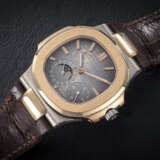 PATEK PHILIPPE, NAUTILUS REF. 5712GR ‘TIFFANY DIAL’, A TWO TONE GOLD AUTOMATIC WRISTWATCH WITH MOON-PHASE AND POWER RESERVE - photo 2
