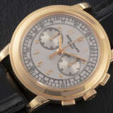 PATEK PHILIPPE, REF. 5070R-001, A GOLD CHRONOGRAPH WRISTWATCH - фото 1