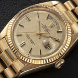 ROLEX, DAY-DATE REF. 1803, A GOLD AUTOMATIC WRISTWATCH WITH “LINEN DIAL” - фото 1