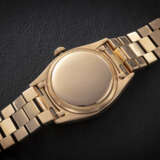 ROLEX, OYSTER PERPETUAL, REF. 6105, A GOLD AUTOMATIC WRISTWATCH - фото 3