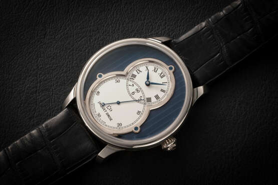 JAQUET DROZ, GRANDE SECONDE, A LIMITED EDITION GOLD WRISTWATCH - photo 2