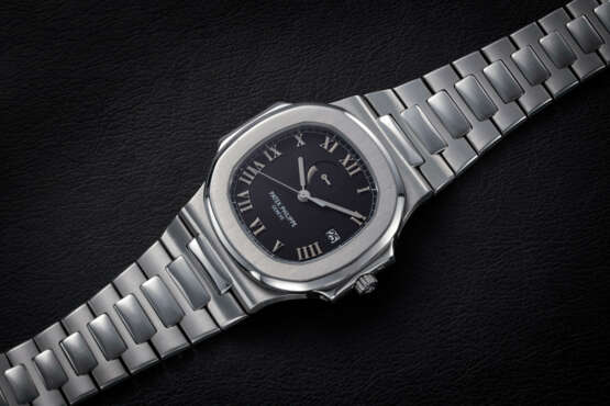 PATEK PHILIPPE, NAUTILUS REF. 3710A, A STEEL AUTOMATIC WRISTWATCH - фото 2