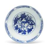 A BLUE AND WHITE `SQUIRRELS AND GRAPES' BOWL - photo 3