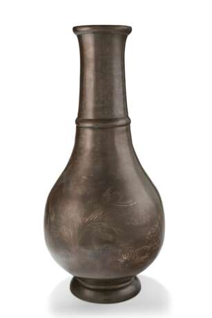 A LARGE SILVER-INLAID BRONZE VASE - photo 1