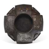 A SILVER-OVERLAY IRON VESSEL - фото 7