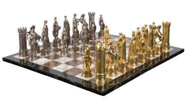 Großes, prunkvolles Silber-Schachspiel.