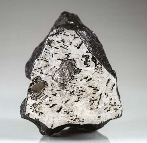 CANYON DIABLO METEORITE — DIAMOND-LIKE INTERIOR AND EXTERIOR REVEALED IN END PIECE - photo 1