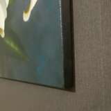 Белые лилии Льняной холст на подрамнике / масло Ölgemälde Zeitgenössischer Realismus Гомель 2021 - Foto 3