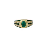 FABERGÉ BY VICTOR MAYER Ring mit Smaragd und Brillanten - photo 2