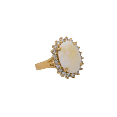Ring mit Opal entouriert von Brillanten zus. ca. 0,6 ct, - Foto 1