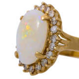 Ring mit Opal entouriert von Brillanten zus. ca. 0,6 ct, - Foto 5