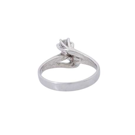 Ring mit 2 Brillanten von zus. ca. 0,5 ct, - photo 4