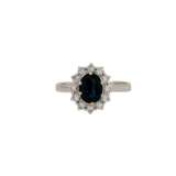 Ring mit Saphir entouriert von 12 Brillanten zus. ca. 0,5 ct, - фото 2