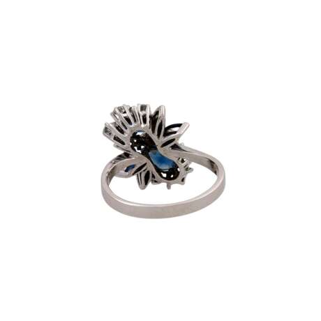 Ring mit Saphiren und Diamanten von zus. ca. 0,4 ct, - Foto 4