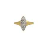 Ring in Schiffchenform mit 8 Brillanten, zus. ca. 0,76 ct, - photo 2