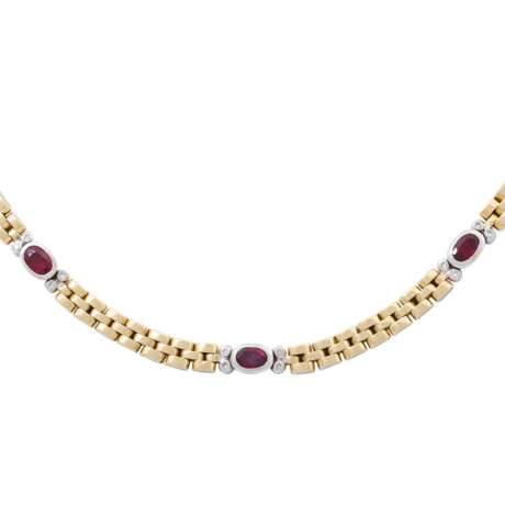 Collier mit 5 oval fac. Rubinen und 20 kl. Brillanten zus. ca. 0,21 ct, - Foto 2