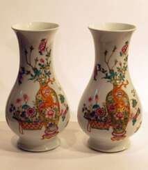 This pair of vases 