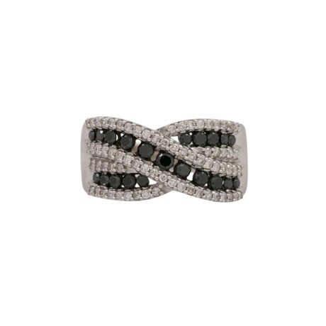 Ring mit schwarzen und weißen Diamanten, - photo 2