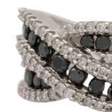 Ring mit schwarzen und weißen Diamanten, - Foto 5