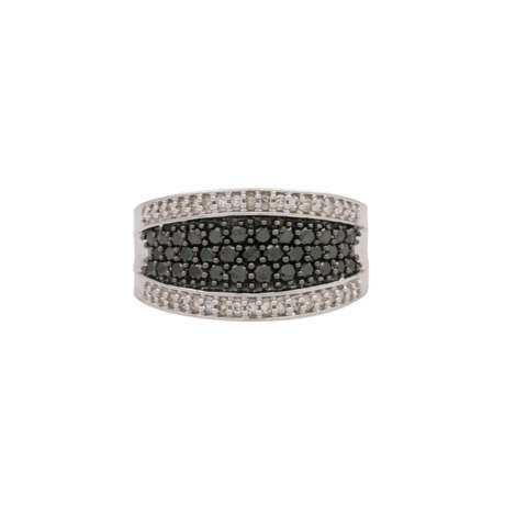 Ring mit schwarzen und weißen Diamanten, - photo 2