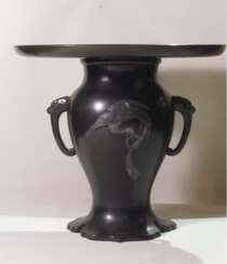 vase for ikebana Japan, bronze