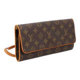 LOUIS VUITTON Umhängetasche "TWIN POCHETTE", Koll.: 2001. - Foto 2