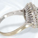Ring: handgearbeiteter vintage Blütenring mit Saphir- sowie Brillantbesatz, 14K Weißgold - Foto 4
