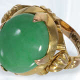 Sehr dekorativer antiker Goldring mit Jadeitcabochon, 18K Gelbgold - photo 2